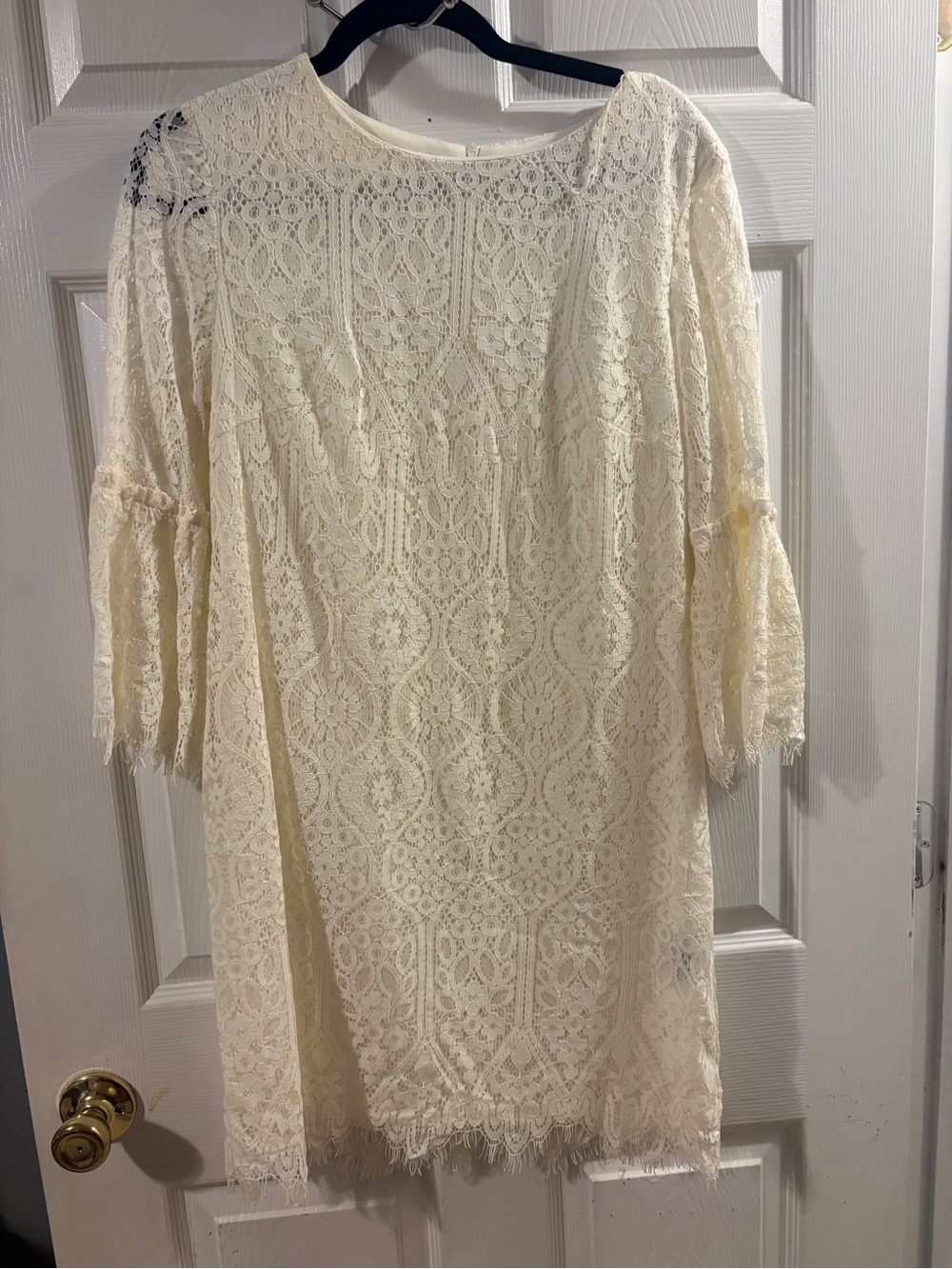 Women's Ivory Lace Shift Dress - Elegant 3/4 Sleeve